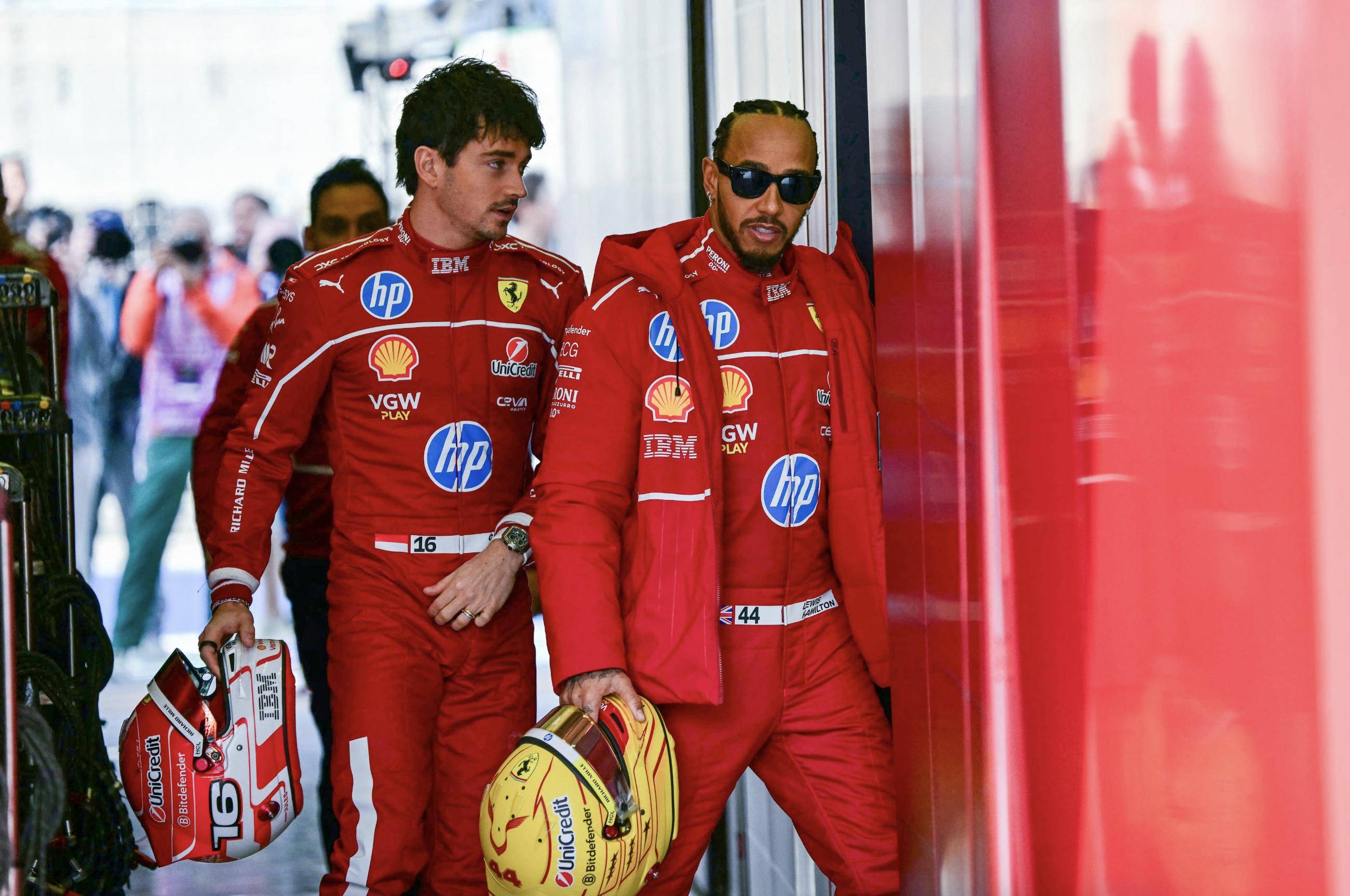 包含索伯车队险胜威廉姆斯，汉密尔顿刷新纪录的词条