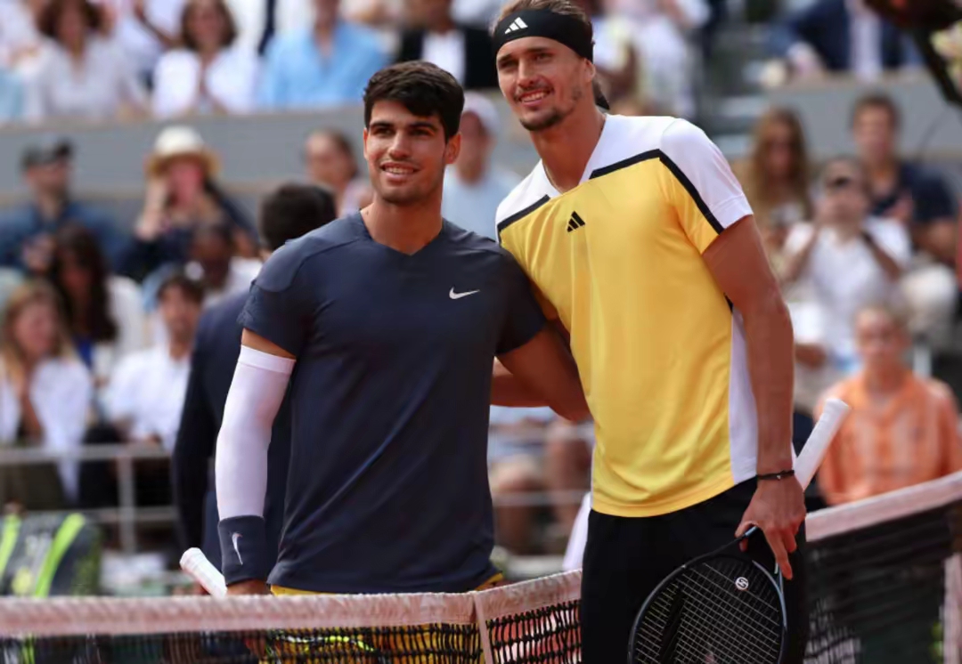 拉沃尔杯险胜美网，兹维列夫带队取胜的简单介绍